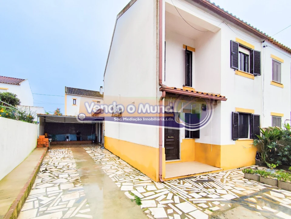 Moradia T2 para Venda em Salvaterra de Magos e Foros de Salvaterra Foto 2