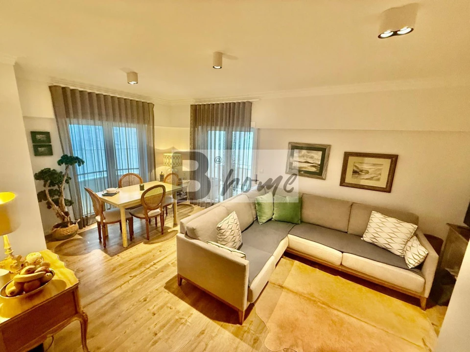 Apartamento T1 para Venda em Charneca de Caparica e Sobreda Foto 1