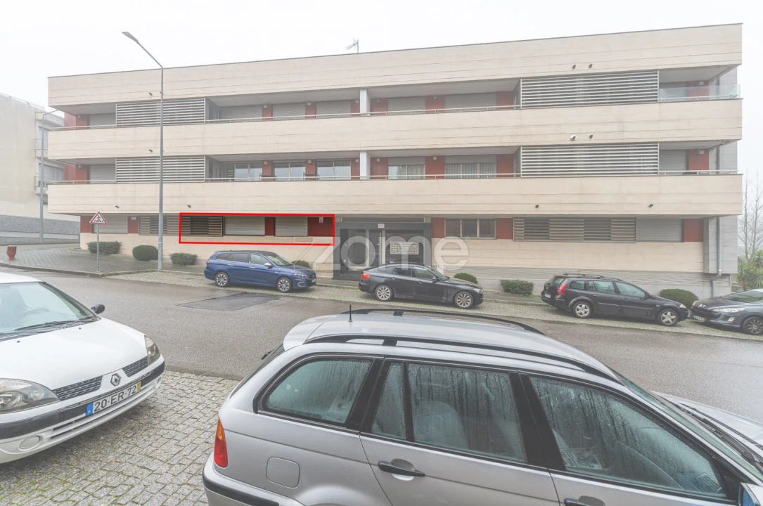 Apartamento T1 para Arrendamento em Grijó e Sermonde Foto 2