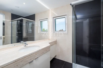Apartamento T4 para Arrendamento em Cascais e Estoril