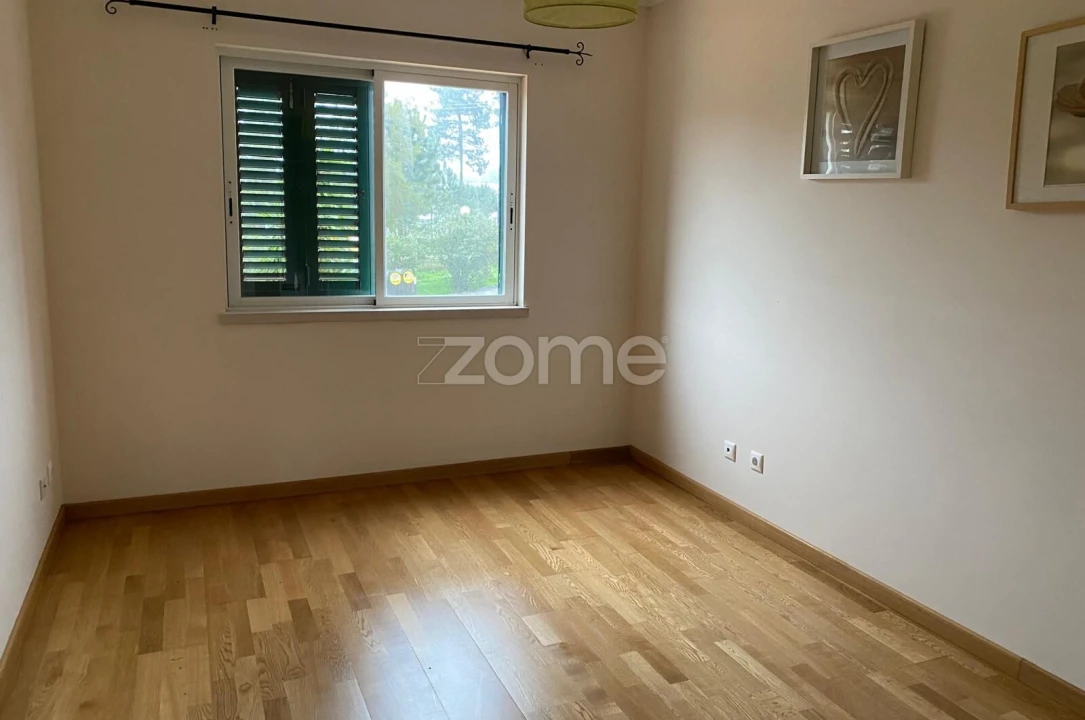 Apartamento T2 para Arrendamento em Charneca de Caparica e Sobreda Foto 7