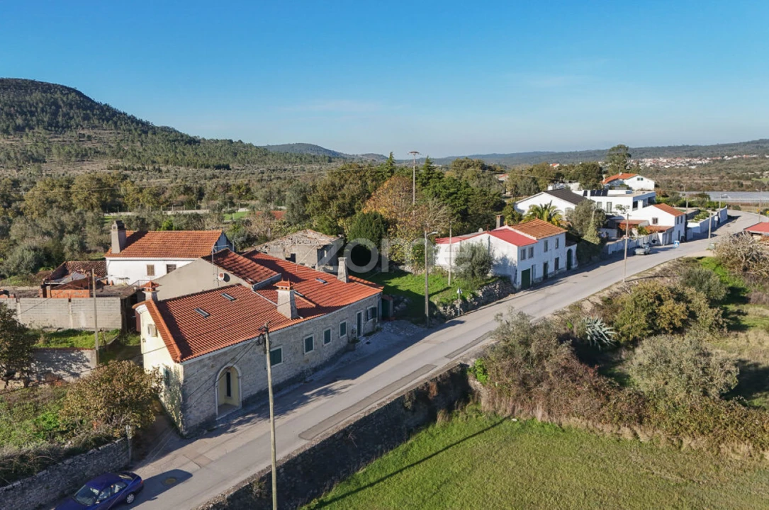 Moradia T2 para Venda em São Miguel, Santa Eufémia e Rabaçal Foto 42