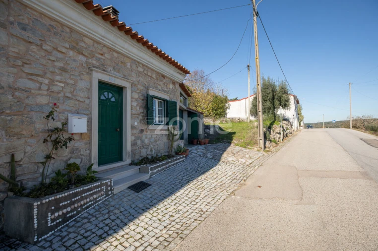 Moradia T2 para Venda em São Miguel, Santa Eufémia e Rabaçal Foto 3