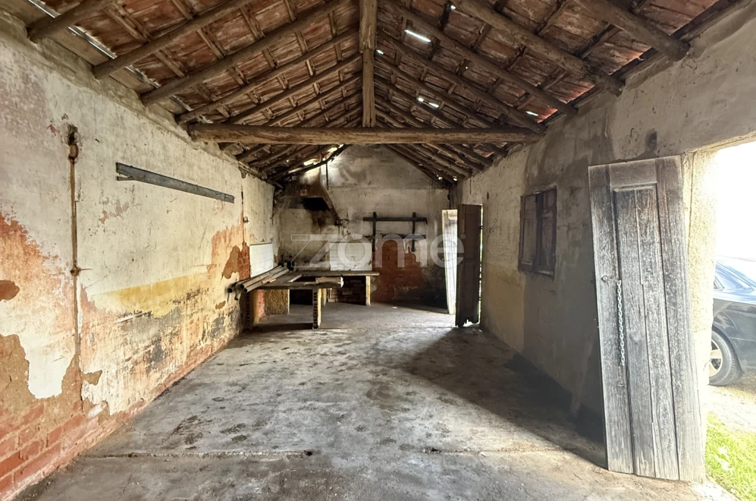 Moradia T1 para Venda em Casal Comba Foto 3