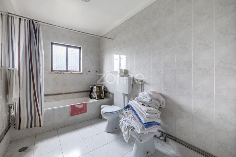 Moradia T2 para Venda em Moita Foto 13