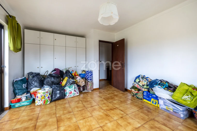 Moradia T2 para Venda em Moita Foto 11