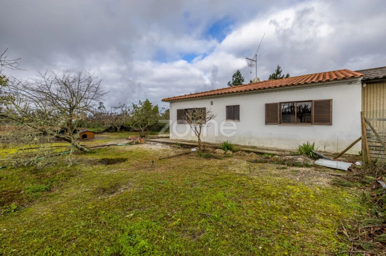 Moradia T2 para Venda em Moita Foto 3