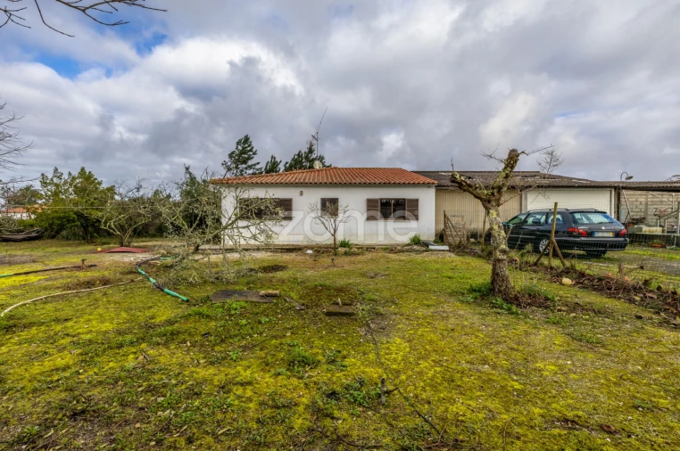 Moradia T2 para Venda em Moita Foto 1