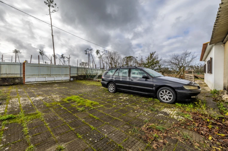 Moradia T2 para Venda em Moita Foto 18