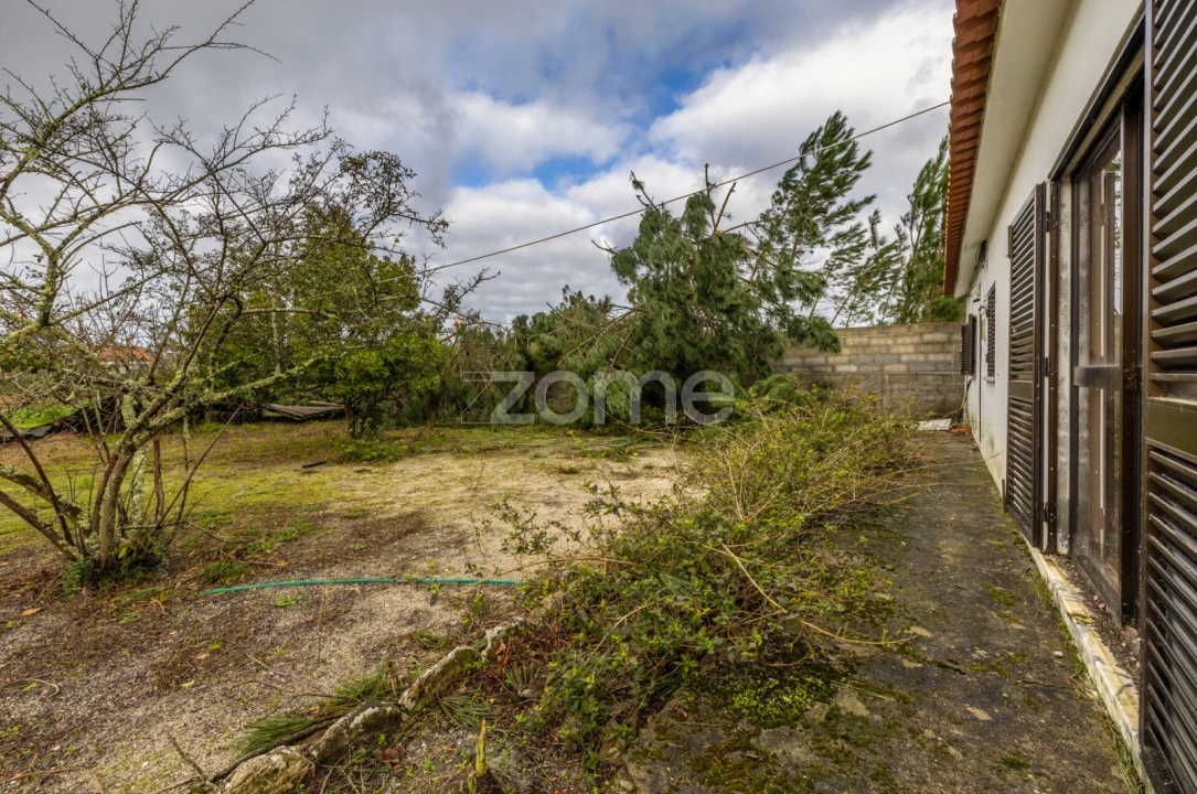 Moradia T2 para Venda em Moita Foto 14