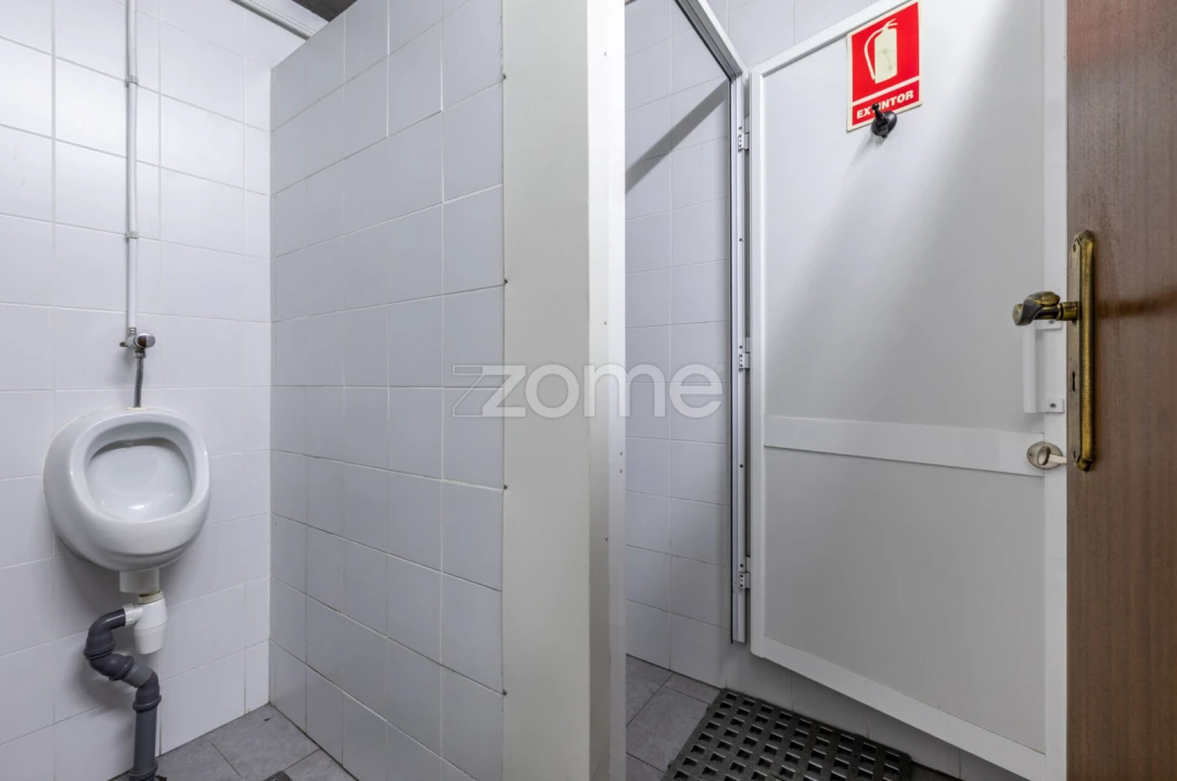 Terreno Comércio / Armazém para Venda em Marinha Grande Foto 14