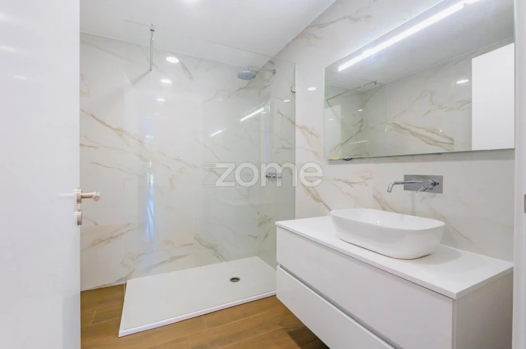 Apartamento T2 para Venda em Alverca do Ribatejo e Sobralinho Foto 17