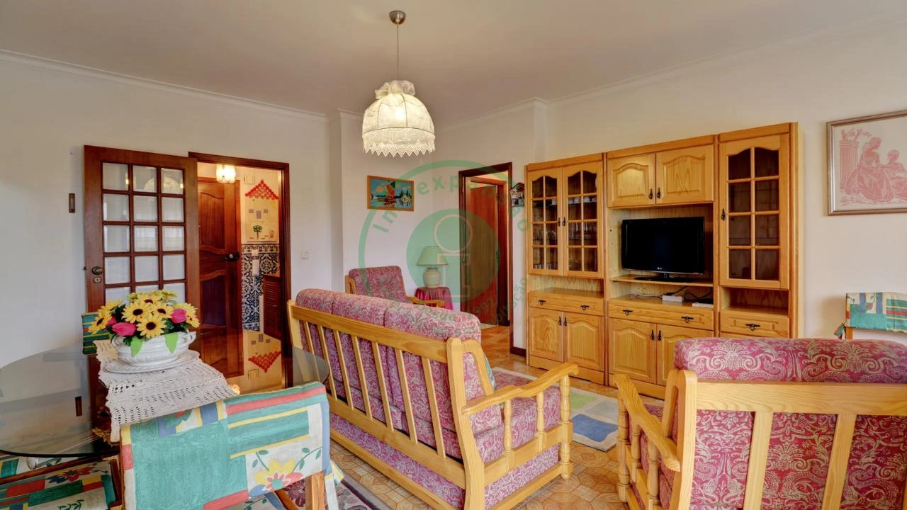 Apartamento T1 para Arrendamento em Buarcos Foto 3