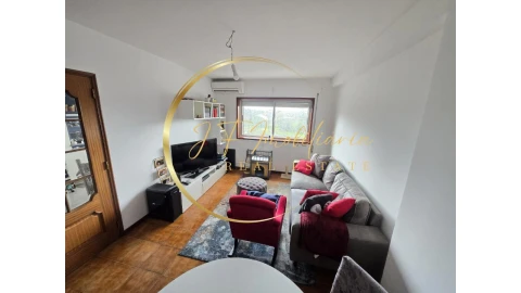 Apartamento T2 para Venda em Esgueira