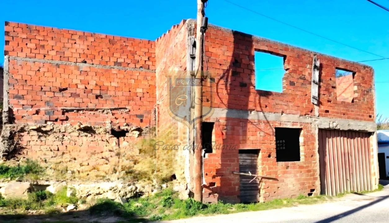Moradia T3 para Venda em Santa Maria, São Pedro e Matacães Foto 30