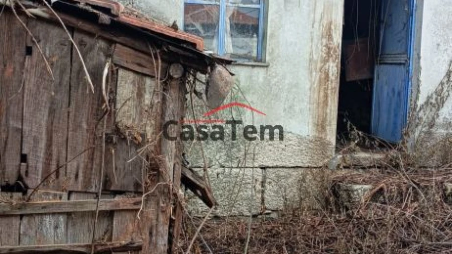 Moradia T0 para Venda em Couto de Baixo e Couto de Cima