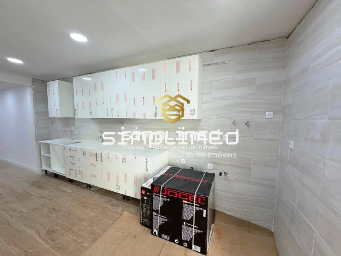 Apartamento T3 para Venda em Baixa da Banheira e Vale da Amoreira Foto 2