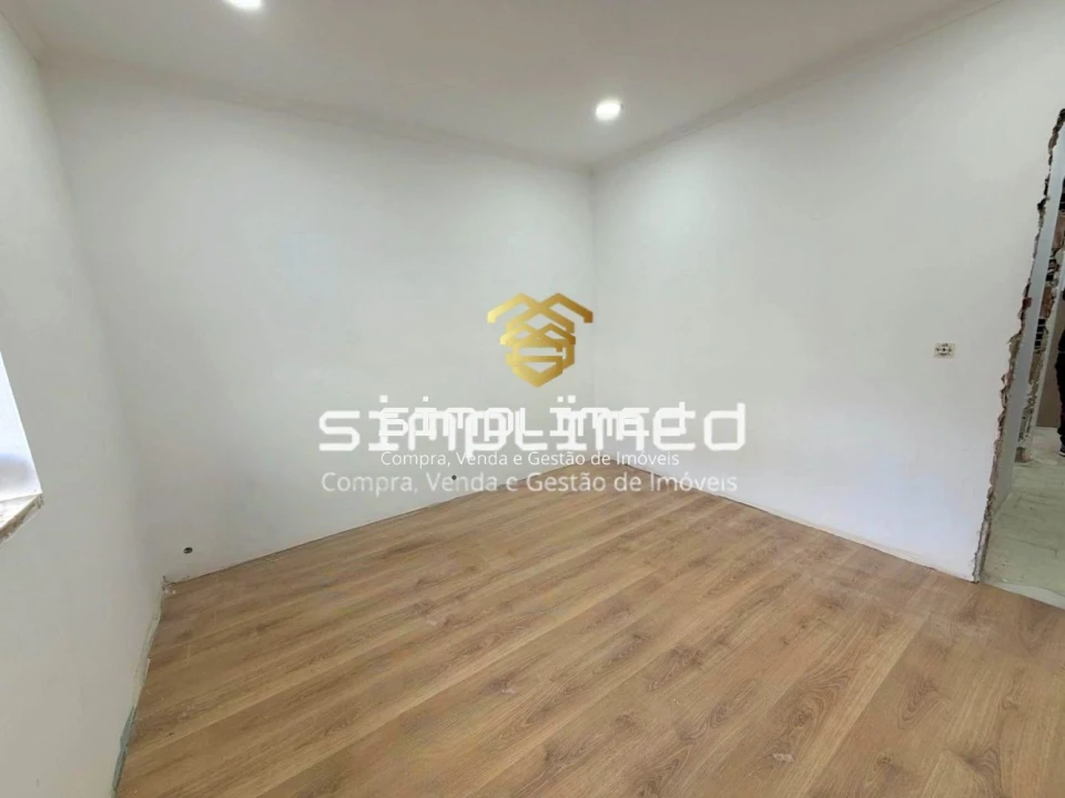 Apartamento T3 para Venda em Baixa da Banheira e Vale da Amoreira Foto 11