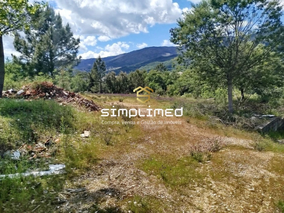 Terreno para Venda em Teixoso e Sarzedo Foto 21