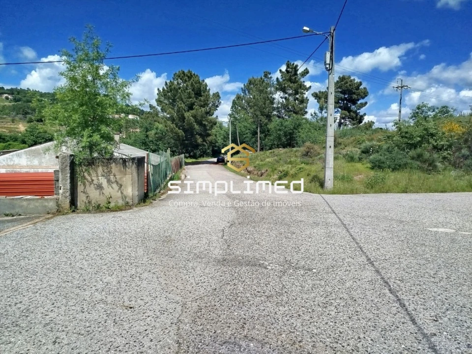 Terreno para Venda em Teixoso e Sarzedo Foto 29