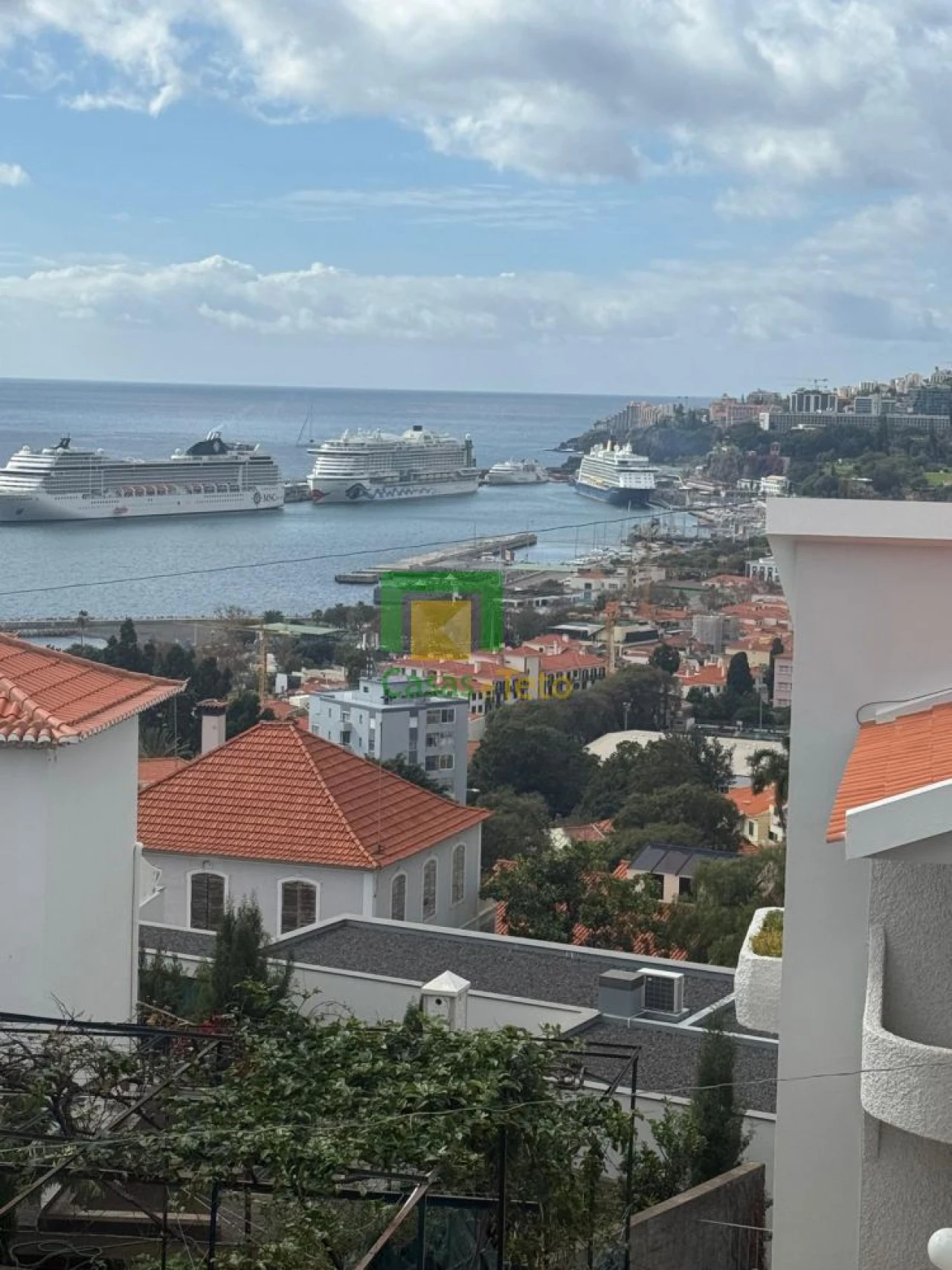 Moradia T3 para Venda em Funchal (Santa Maria Maior) Foto 4