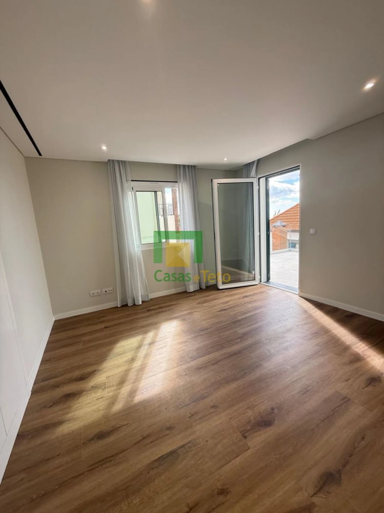 Moradia T3 para Venda em Funchal (Santa Maria Maior) Foto 17