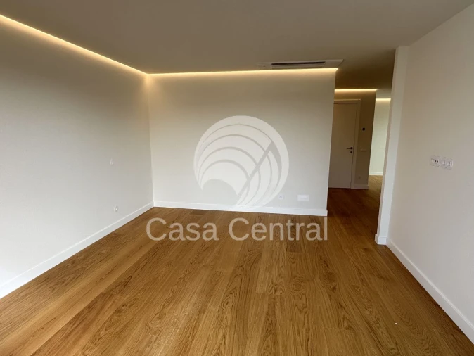 Moradia T4 para Venda em Alcabideche Foto 18