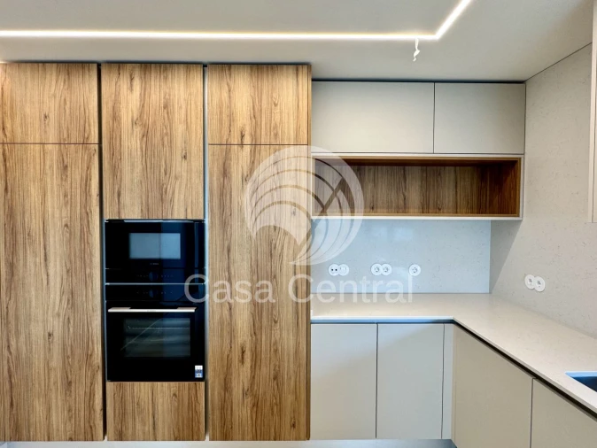 Moradia T4 para Venda em Alcabideche Foto 11