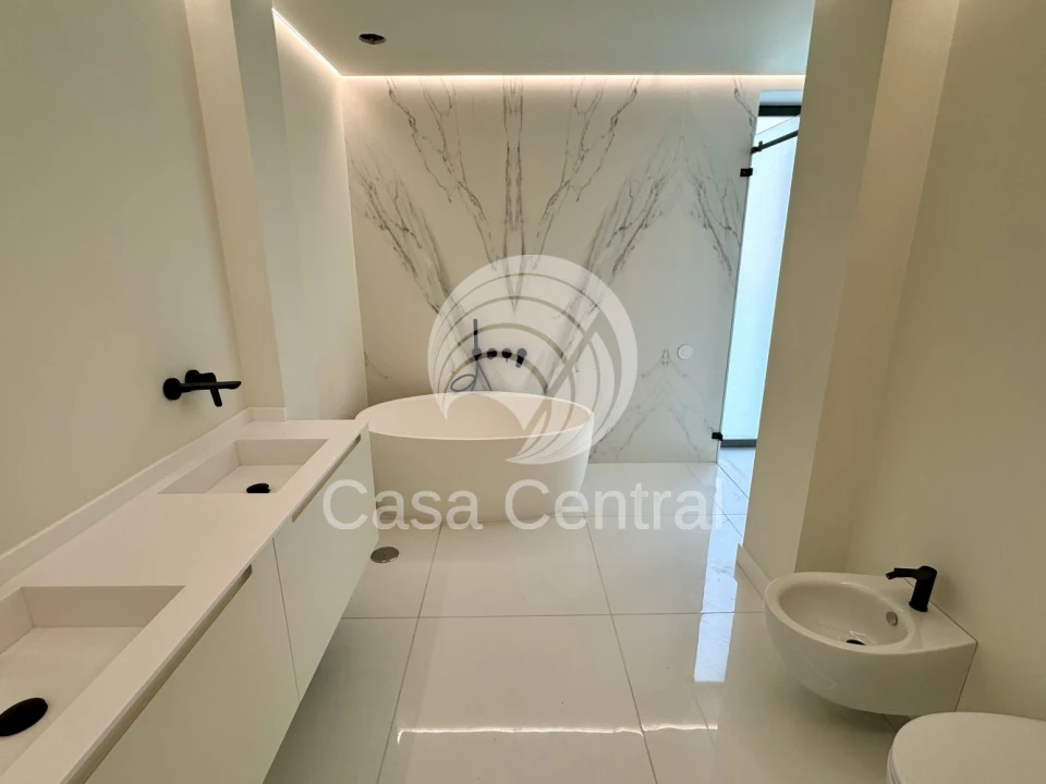 Moradia T4 para Venda em Alcabideche Foto 22