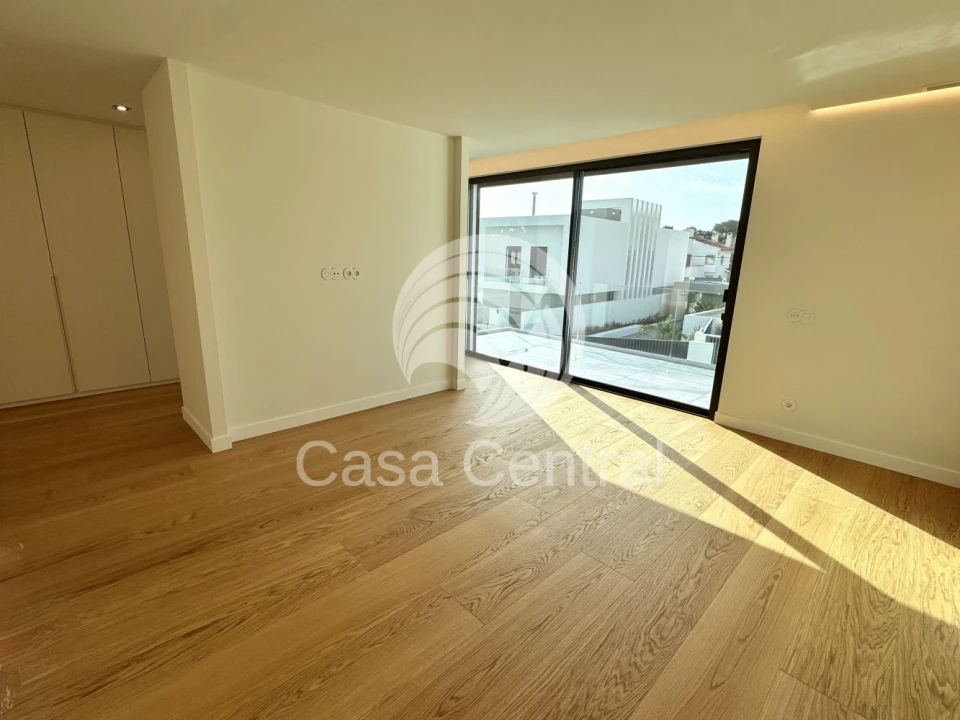 Moradia T4 para Venda em Alcabideche Foto 19