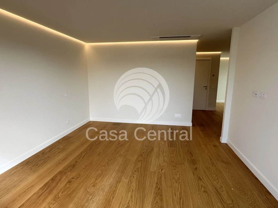 Moradia T4 para Venda em Alcabideche Foto 18