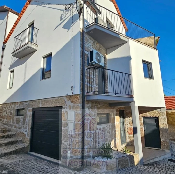 Moradia T1 para Venda em Oliveira do Hospital e São Paio de Gramaços Foto 1