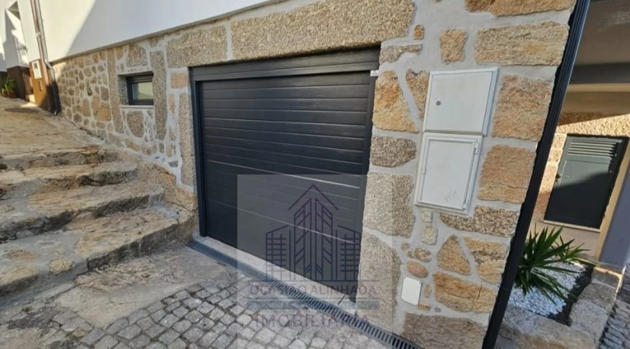 Moradia T1 para Venda em Oliveira do Hospital e São Paio de Gramaços Foto 2
