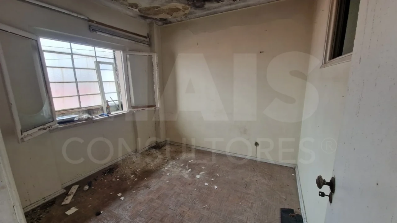 Apartamento T2 para Venda em Vila Franca de Xira Foto 8