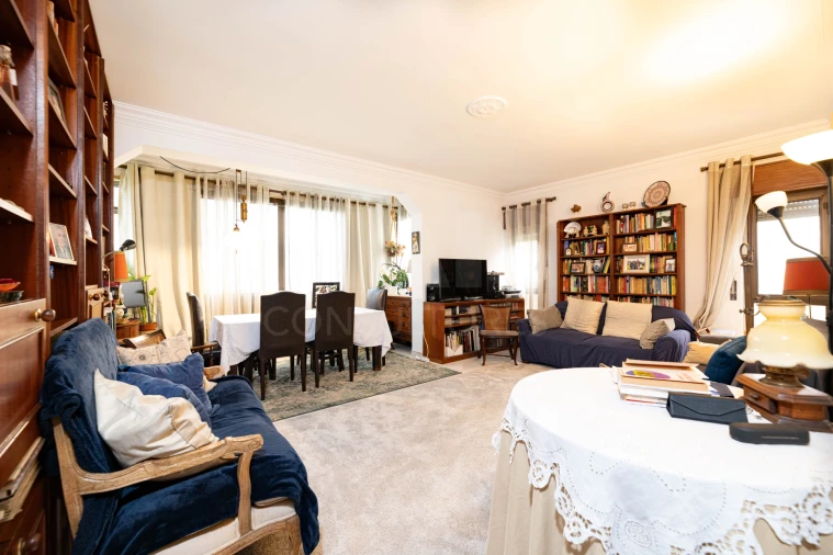 Apartamento T3 para Venda em Carnaxide e Queijas Foto 5