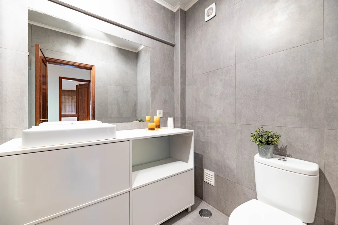 Apartamento T3 para Venda em Carnaxide e Queijas Foto 9