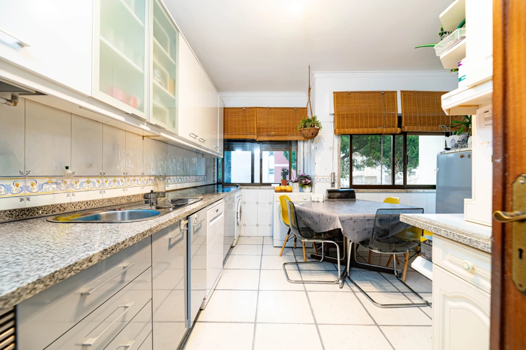 Apartamento T3 para Venda em Carnaxide e Queijas Foto 4