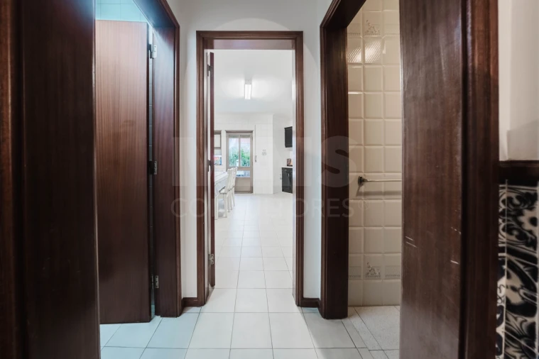 Moradia T4 para Venda em Ferrel Foto 8