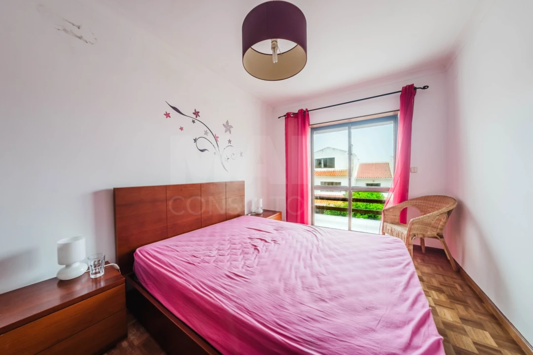 Moradia T4 para Venda em Ferrel Foto 3