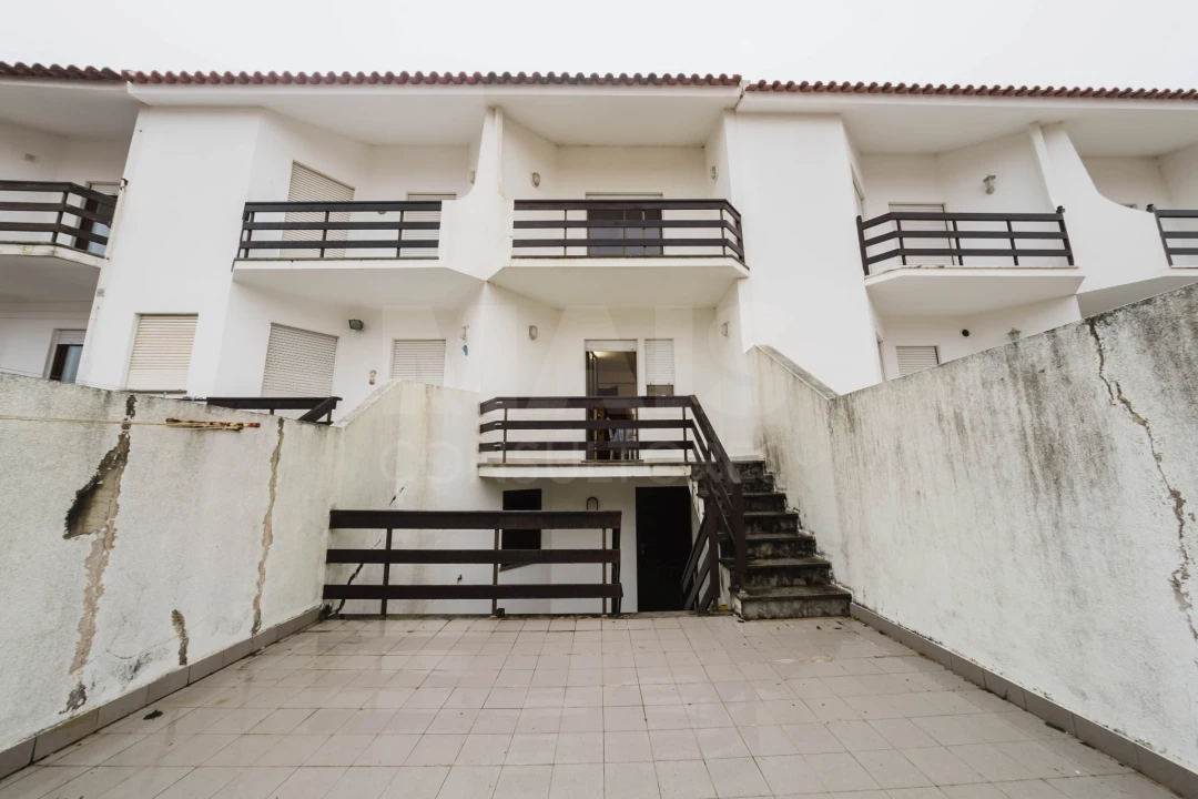 Moradia T4 para Venda em Ferrel Foto 2