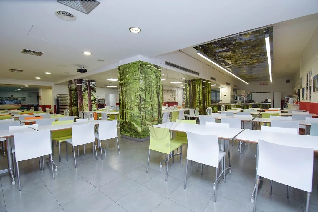 Loja para Arrendamento em Santo António Foto 5