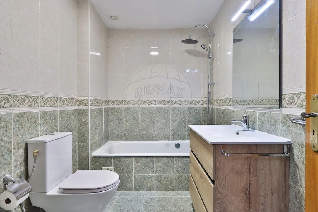 Apartamento T3 para Arrendamento em Alenquer (Santo Estêvão e Triana) Foto 2