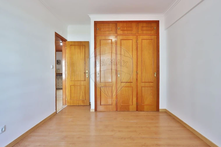 Apartamento T3 para Arrendamento em Alenquer (Santo Estêvão e Triana) Foto 22