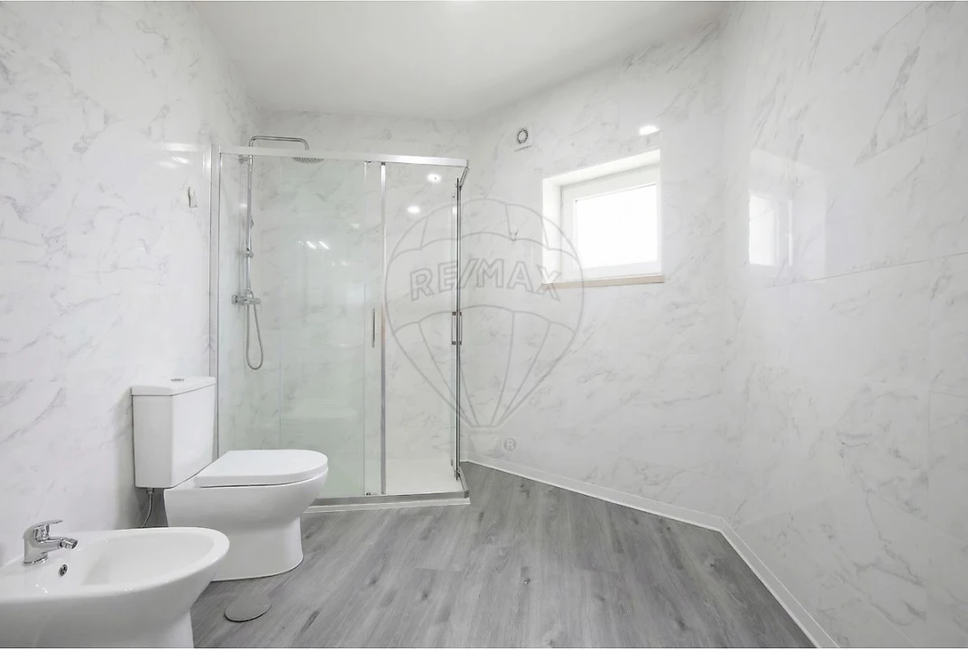 Moradia T4 para Venda em Carvalhal Foto 23