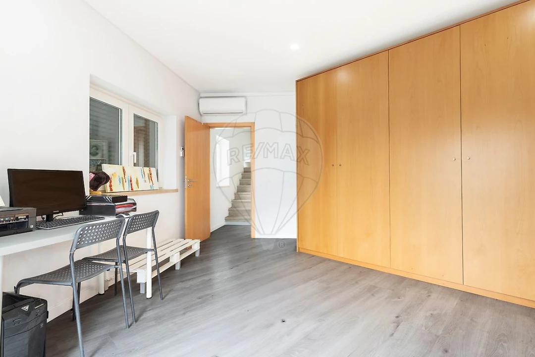 Moradia T4 para Venda em Carvalhal Foto 24