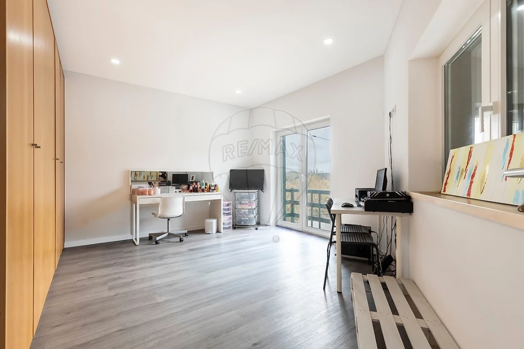 Moradia T4 para Venda em Carvalhal Foto 25