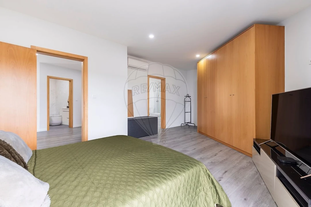 Moradia T4 para Venda em Carvalhal Foto 20