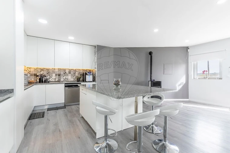 Moradia T4 para Venda em Carvalhal Foto 1