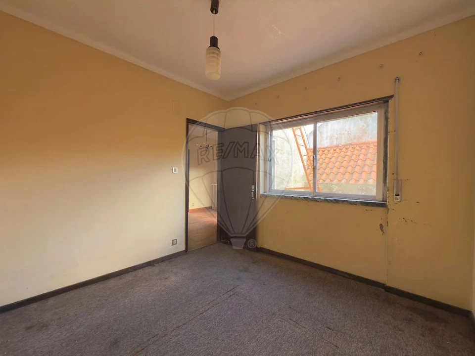 Moradia T3 para Venda em Carvoeira e Carmões Foto 15