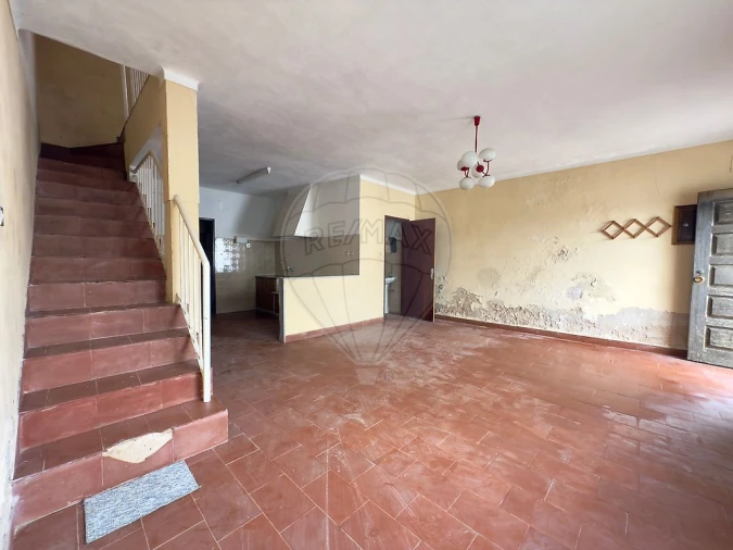 Moradia T3 para Venda em Carvoeira e Carmões Foto 5